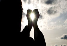 亚博官网：末节22-8！青岛男篮24分大胜新疆，杨瀚森22+15攻防一体 齐麟15+6.